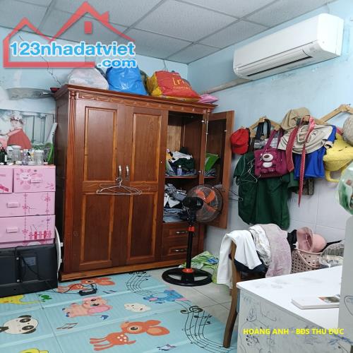 Bán nhà riêng chưa đến 40 tr/m2_ Đường Tây Hòa, Quận 9 _ Trệt 4 pn _ 120 m2 ( 8 x 15 ) _ S - 1