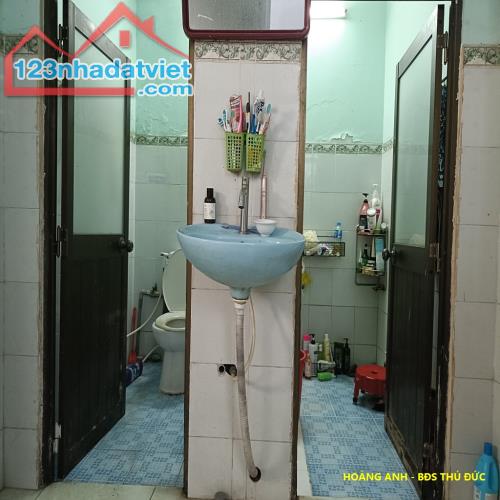 Bán nhà riêng chưa đến 40 tr/m2_ Đường Tây Hòa, Quận 9 _ Trệt 4 pn _ 120 m2 ( 8 x 15 ) _ S - 4