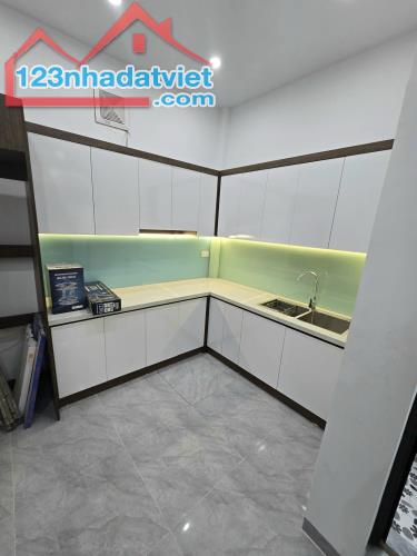 BÁN NHÀ ĐƯỜNG LÁNG LÁNG HẠ ĐỐNG ĐA 33M2 7 TỶ NGÕ RỘNG NGÕ NÔNG NHÀ ĐẸP - 3