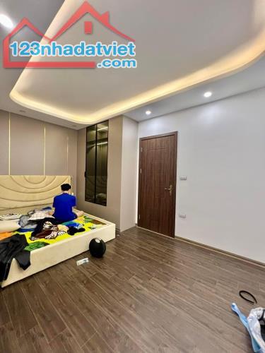 Bán nhà phố Thái Thịnh - Tây Sơn quận Đống Đa 36m2, 6 tầng, thang máy, giá 8.1 tỷ - 2