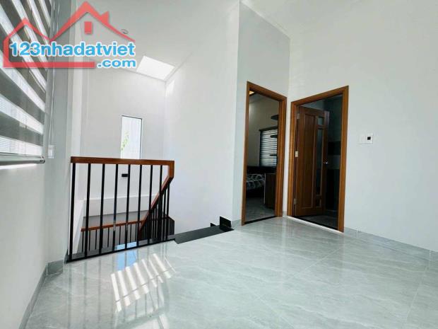 🏡 SIÊU PHẨM NHÀ LÔ GÓC TÔN ĐẢN - 2 MẶT KIỆT - DIỆN TÍCH 110M² SỬ DỤNG GIÁ CHỈ 2.98T🌟 - 4