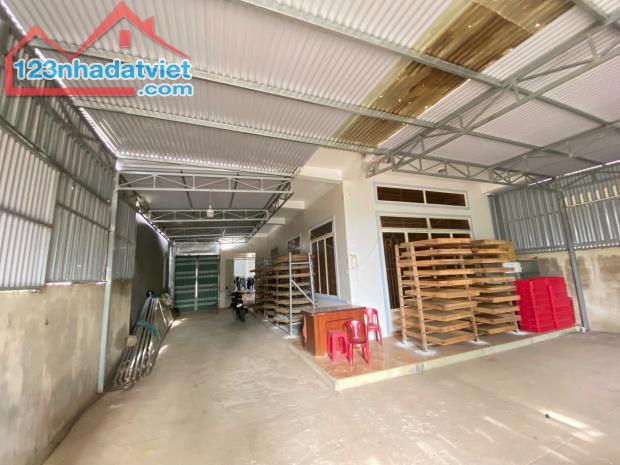 Bán nhà gần nhà thờ An Hoà Liên Hiệp Đức Trọng, cách sân bay Liên khương 3km giá chỉ 6tr/m - 2