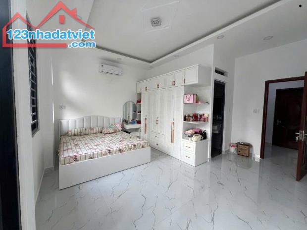 Bán nhà đẹp lung linh ở ngay Nguyễn Thị Tần, xe hơi ngủ nhà, 70m2, SHR, HCĐ, chỉ hơn 11 tỷ - 2