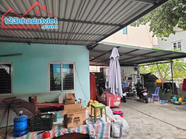 BÁN GẤP 110/130M2 -MT 10,7M-GIÁ 37,8TY- TRUNG TÂM QUẬN TÂY HỒ
KINH DOANH SẦM UẤT - 2