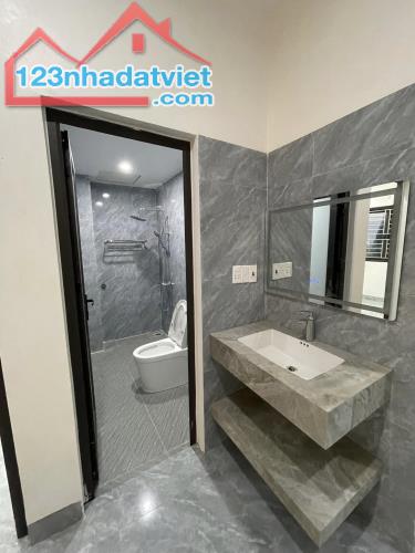 BÁN NHÀ ĐẸP 2.35 TỶ 3 TẦNG 46M2 ( TÂY NAM ) NGÕ ĐƯỜNG BÁI - 2