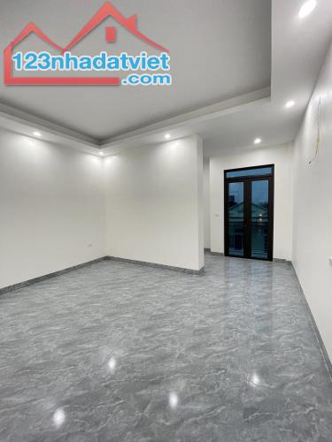 BÁN NHÀ ĐẸP 2.35 TỶ 3 TẦNG 46M2 ( TÂY NAM ) NGÕ ĐƯỜNG BÁI - 4