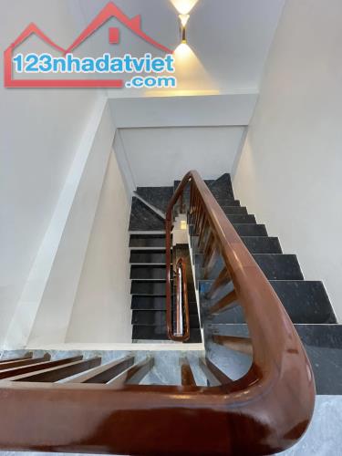 BÁN NHÀ ĐẸP 2.35 TỶ 3 TẦNG 46M2 ( TÂY NAM ) NGÕ ĐƯỜNG BÁI - 5