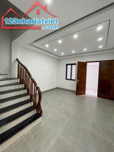 Cuối Trục Tố Hữu – 67m2*4T .30 Giây Ra Chợ ,Sân Để Oto .Kết Nối ĐL Thăng Long ,Vành Đai 4 - 1