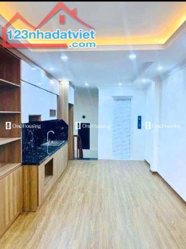 Bán nhà - Giáp nhất - Thanh Xuân, 10.5 Tỷ - 40 m2 x 6 Tầng, Thang Máy - 3