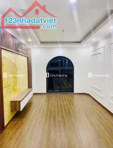 Bán nhà - Giáp nhất - Thanh Xuân, 10.5 Tỷ - 40 m2 x 6 Tầng, Thang Máy - 4