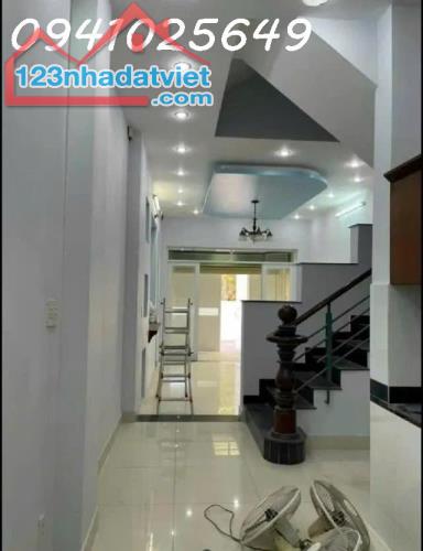 Bán nhà  1 trệt 2 lầu DT đất 56m2, hẻm ô tô đường 182, Tăng Nhơn Phú A, Thủ Đức, 6.3 tỷ