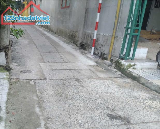 ♪ Nhà gần đường Trần Xuân Lê, 60m2, 2 tầng cứng, 4PN, 2.x tỷ - 3