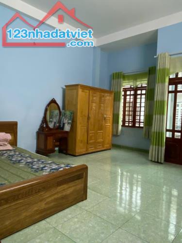 🏡 nhà 3 tầng, 4 phòng ngủ, 10 phòng trọ, giá 6 tỷ – Sở hữu ngay tại Dĩ An, Bình Dương! - 5