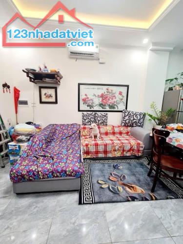 Bán Nhà Kim Mã 33m² 5 Tầng Nhỉnh 6 tỷ Ở NGAY ĐÓN TẾT - 4