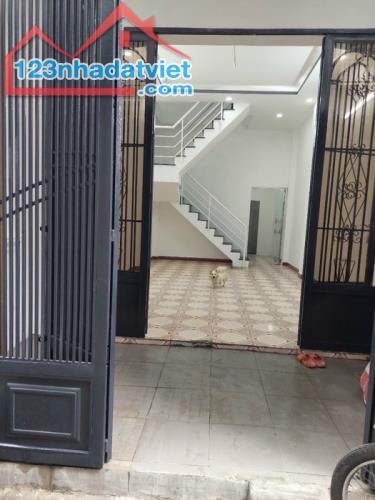 Bán nhà 3 tầng, Tân Phú, Hẻm Phí Thọ Hoà, Gần Nguyễn Sơn, 52m2, nhỉnh 5 tỷ