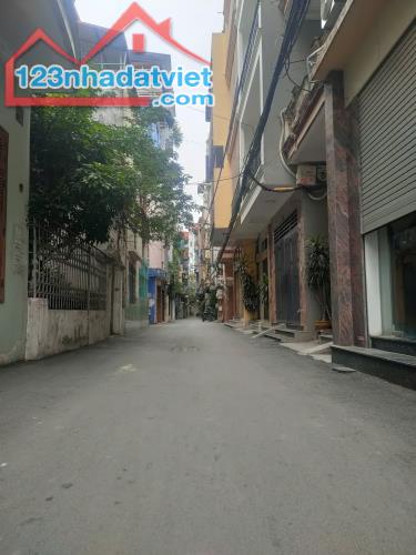 BÁN GẤP PHÂN LÔ NGUYỄN KHÁNH TOÀN, DÂN TRÍ CAO, ÔTÔ TRÁNH, 2 THOÁNG, 63M2 NHỈNH 15TỶ - 3