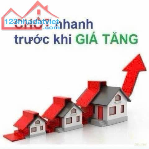 CẦN BÁN GẤP NHÀ MẶT PHỐ NGUYỄN NGỌC VŨ TRƯỚC TẾT, VỈA HÈ , Ô TÔ , KD, S 74m2 4 Tầng. Giá - 1