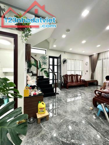 Villa 2 mặt tiền Trần Quốc Toản Quận 3 chỉ 35 tỷ - 3