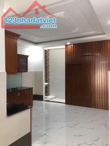 Bán Gấp CHDV nguyễn phúc chu 5 tầng 80m2 chỉ 7,x tỷ - 2