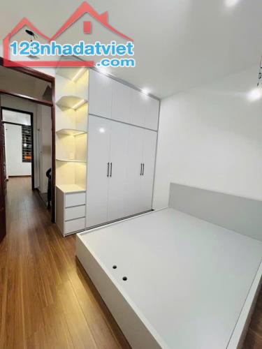 Bán nhà riêng Kim Giang ngõ thông gần trường, chợ 45 m2 giá 6.x tỷ - 4