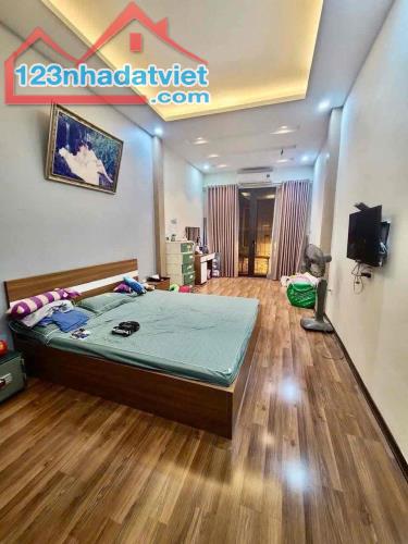 PHỐ VIP THÁI HÀ ĐỐNG ĐA, 58M*4 TẦNG, NGÕ THÔNG 4 CHỖ QUA KINH DOANH 12 TỶ - 3