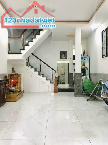 🏡 nhà 2 mặt tiền - 2 phòng ngủ - 3 phòng trọ cho thuê - giá chỉ 6,2 tỷ 💥 - 3