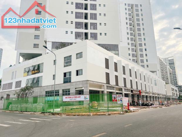 Bán Shophouse Scenic Valley 2 Phú Mỹ Hưng – Hợp Đồng Thuê Lên Tới 151 Triệu/Tháng!