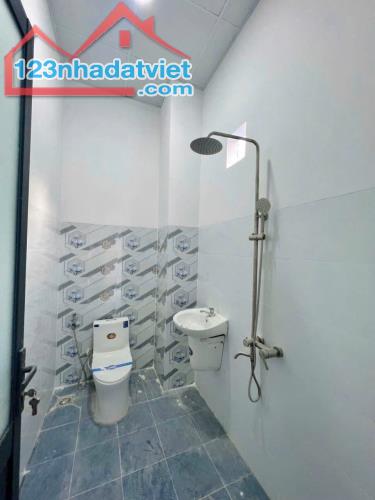 Chủ kẹt tiền bán gấp căn nhà 100m2 ngay cuối đường Đồng Khởi giá chỉ 2tỷ100 còn bớt - 4