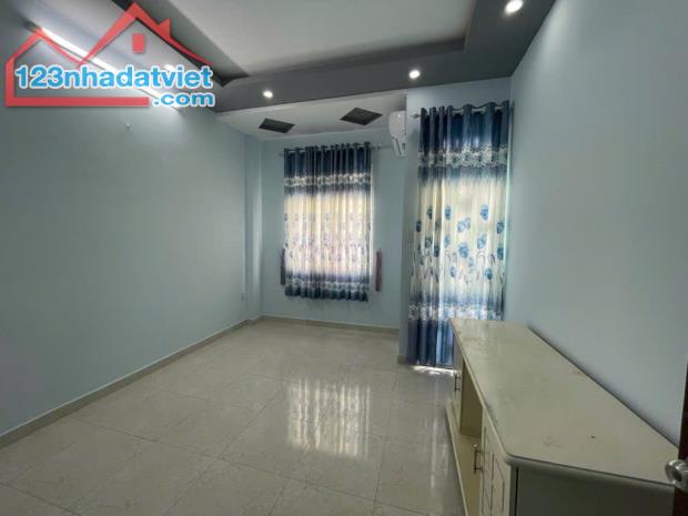 Nhỉnh 5 Tỷ- Nhà Lô Góc 50m2- 3 Tầng- HXH Nguyễn Văn Khối P11 Gò Vấp - 3