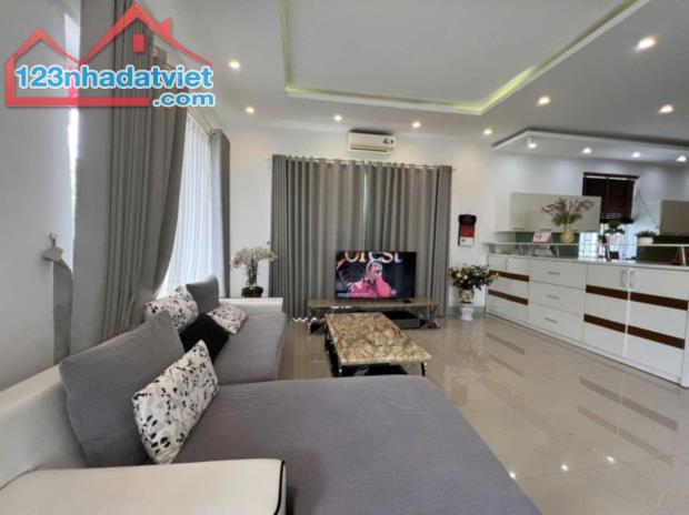 Biệt thự biển AN VIÊN, NHA TRANG, DT 264 m2, xây 1 hầm 3 tầng, sổ hồng hoàn công, bán 29 T - 2