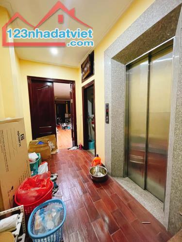 Mặt phố Kim Mã 69X6T, lô góc, thang máy, hè rộng, kinh doanh, văn phòng, ở  đều OK, chỉ 26 - 3