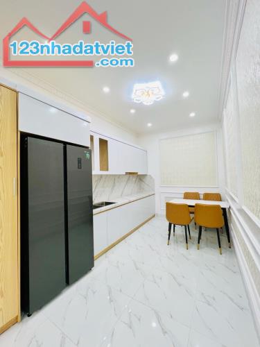 Bán nhà Văn Chương, 40m2 5T 6,65 tỷ, Full nội Thất, 1 nhà ra hồ, oto đỗ gần, Ở NGAY - 2