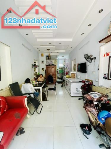 🏠NHÀ BÁN  Lê Văn Sỹ DT,4*11= 44 NHÀ 5 LẦU, 4PN ,4WC GIÁ 8 tỷ F1 TÂ BINH  🏫KHU CÁN BỘ CẤP - 4