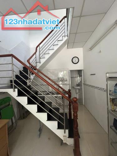 Bán nhà 62m², 2PN, 2WC, Bình Trị Đông, 4 tỷ, sổ hồng - 1