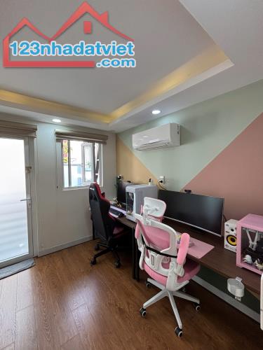 🌼 Nhà Vip Nhất Q.10 🚖 Đường Xe Hơi Thông Ngay Công Trường Dân Chủ 🏠 3 tầng - 4,98 tỷ TL - 3