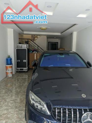 BÁN NHÀ MẶT TIỀN 5 TẦNG P5, 60M2, CHỈ VIỆC XÁCH VALI VÀO Ở NGAY, SÁT CHỢ NHỊ THIÊN ĐƯỜNG - 2