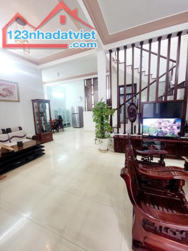 ♥ Nhà sát MT Trưng Nữ Vương, 105m2, ngang 6.9 2 tầng, 4.x tỷ - 2