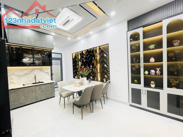 Bán nhà đẹp full nội thất đón Tết, 62m2, 4 tầng 4PN 5WC, sân thượng view LM81 và Bitexco - 4