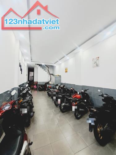 Bán CHDV Mặt Tiền D13 Tây Thạnh 100m2, 4Tầng 12Phòng thu nhập 30Tr/tháng chỉ 11,7 tỷ TL