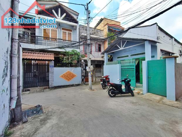 Bán nhà P.Quang Vinh, gần chợ Biên Hoà, 96m2, đường oto chỉ 3 tỷ