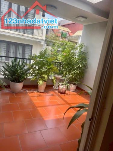 $$ NHÀ PHÂN LÔ NGÕ 61 LẠC TRUNG, 40M², GIÁ 13.6 TỶ - HIẾM CÓ! - 4