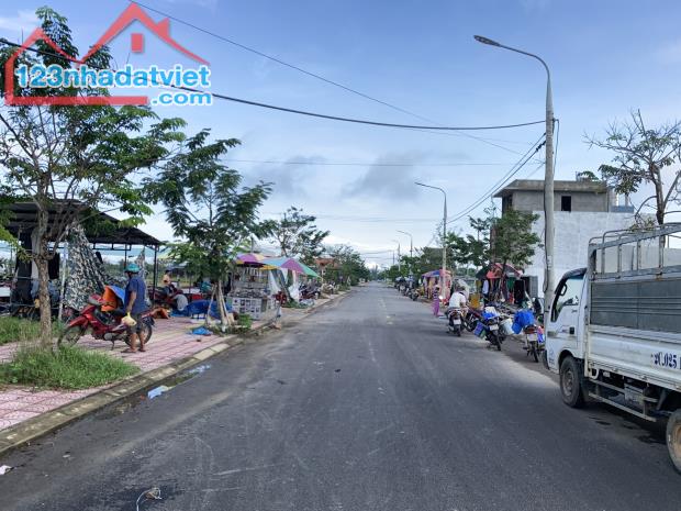 Khu phố chợ Lai Nghi (có sổ): Giá sốc: 13 tr/m2; Có ngay lô góc 2 mặt tiền; trước chợ mới - 4