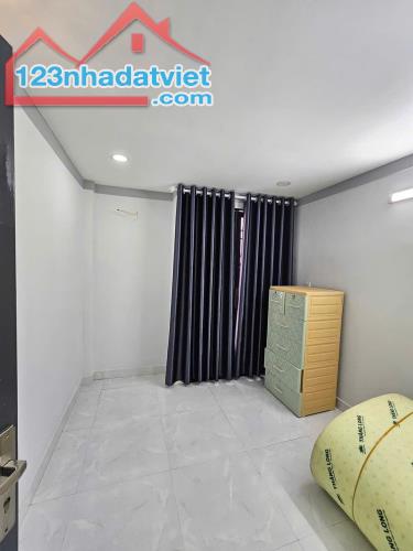 Nhà bán giá 2 tỷ, Nhỏ mà có võ,2 tầng, 2PN,Ngay Lê Văn Khương, Quận 12 - 3