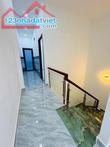 Nhà Bình Chánh 1 Trệt 2 Lầu 100m2 Hoàn Công đầy đủ AN PHÚ TÂY ! - 4