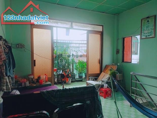 Nhà đẹp Cao Lỗ p.4 Q8 ,69m2, ngang gần 5m, hẻm ô tô cách nhà 10 chỉ 3.2T