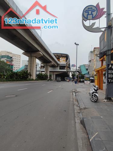Mặt phố Trần Phú sát Nguyễn Trãi và Chiến Thắng thuận tiện kinh doanh giá rẻ chỉ hơn 10 tỷ