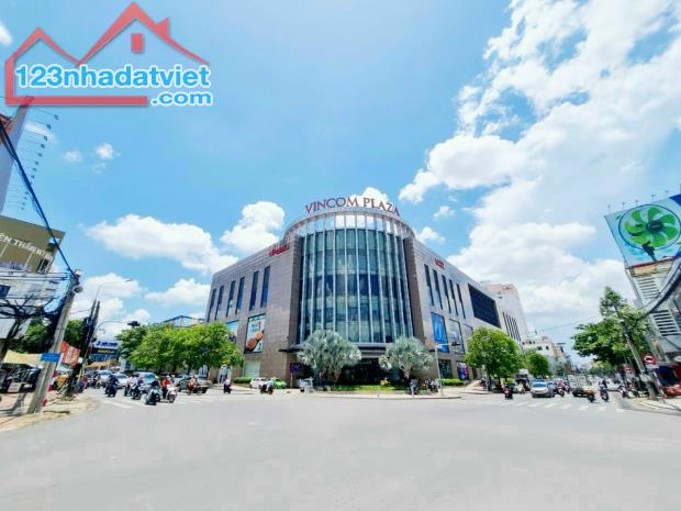 Bán căn Shop House 2 mặt tiền khu Vincom Plaza phường Tân Mai. 7 x17m. Giá 15 tỷ. - 1