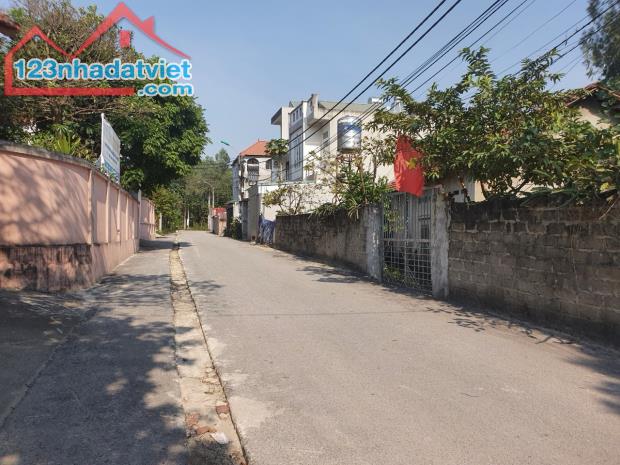 Bán đất đẹp đường rộng 2 ô tô tránh nhau tại Định Trung, Vĩnh Yên - 1