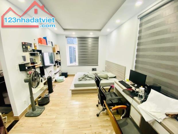 Gấp bán nền Building 20 tầng, dt 5800m2, Mặt tiền Nguyễn Xiển, Quận 9, chỉ 195 tỷ. - 3