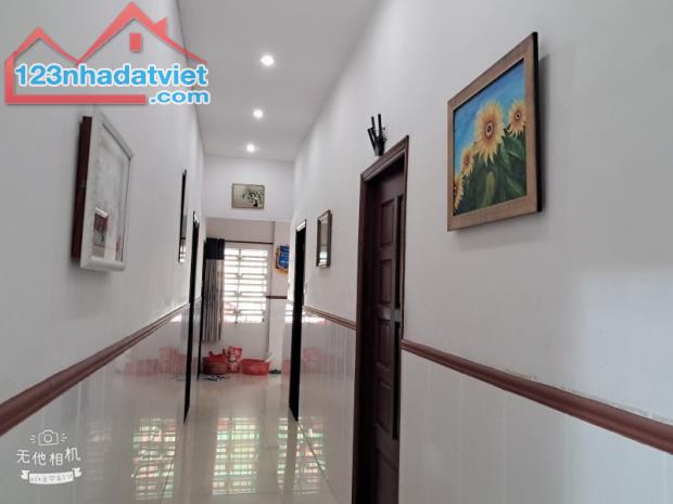 Gấp bán nhà Thủ Đức, 4 tầng, dt 100m2, chỉ 12.5 tỷ, Mặt tiền kinh doanh Man Thiện. - 3